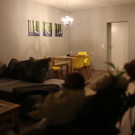 Appartement Zum-Butterstock à Schkopau Extérieur photo