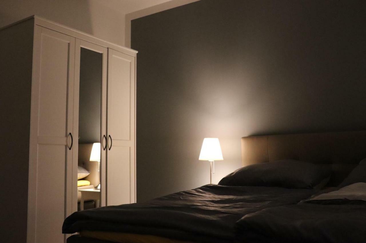 Appartement Zum-Butterstock à Schkopau Extérieur photo