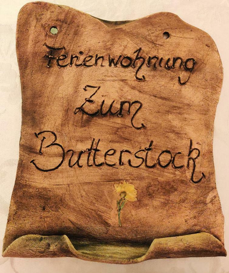 Appartement Zum-Butterstock à Schkopau Extérieur photo