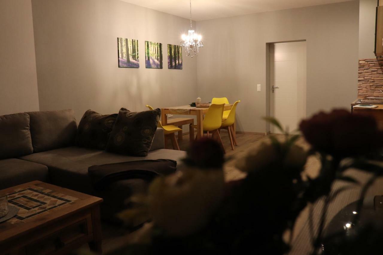 Appartement Zum-Butterstock à Schkopau Extérieur photo
